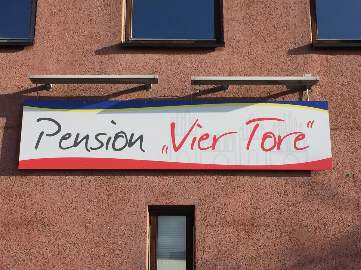 Pension ,,Vier Tore" Neubrandenburg Exterior photo